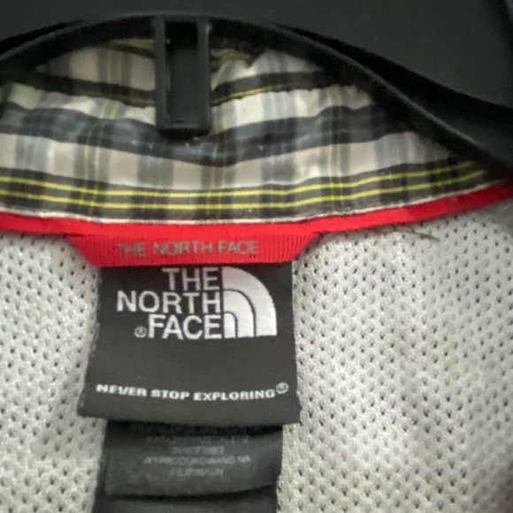 The North Face Men's Blue and yellow plaid Button Down Shirt - Picture 4 of 6